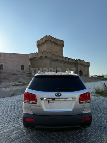 Kia Sorento 2011, 235,000 km - 2.0 l - Bakı