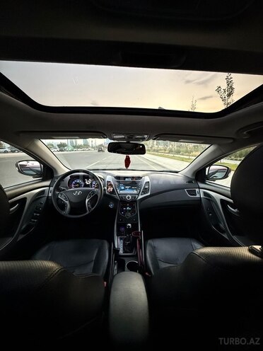 Hyundai Elantra 2015, 261,000 km - 1.8 l - Bakı