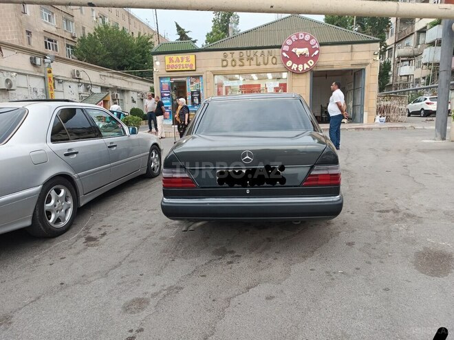 Mercedes E 230 1991, 380,000 km - 2.3 l - Bakı