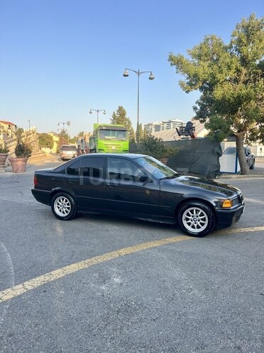 BMW 318 1991, 350,000 km - 1.8 l - Bakı