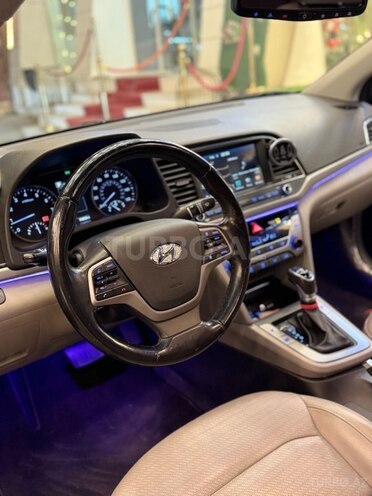 Hyundai Elantra 2017, 800,585 km - 2.0 l - Gəncə