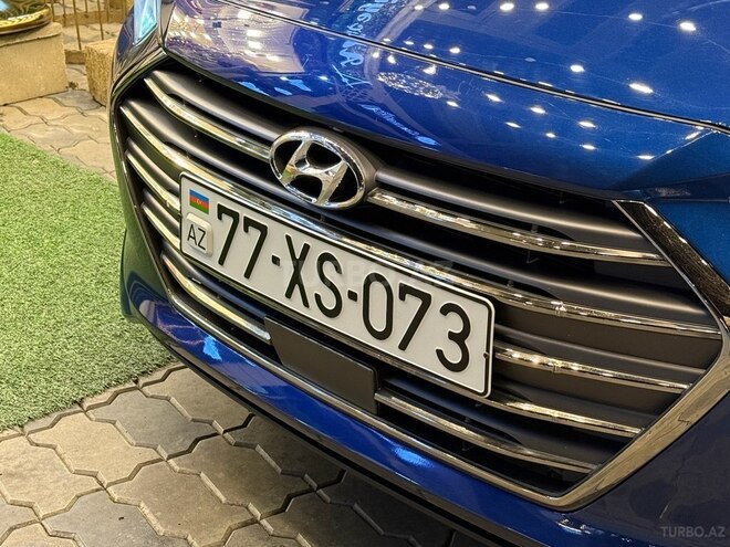 Hyundai Elantra 2017, 800,585 km - 2.0 l - Gəncə