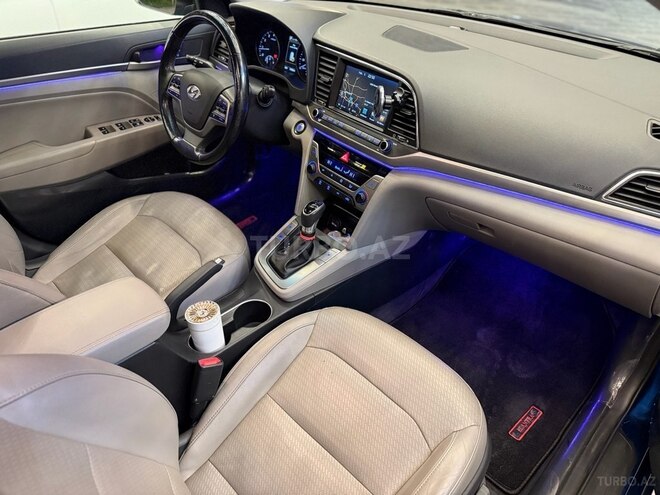 Hyundai Elantra 2017, 800,585 km - 2.0 l - Gəncə