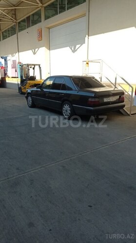 Mercedes E 230 1991, 380,000 km - 2.3 l - Bakı