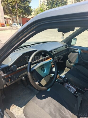 Mercedes E 230 1991, 380,000 km - 2.3 l - Bakı
