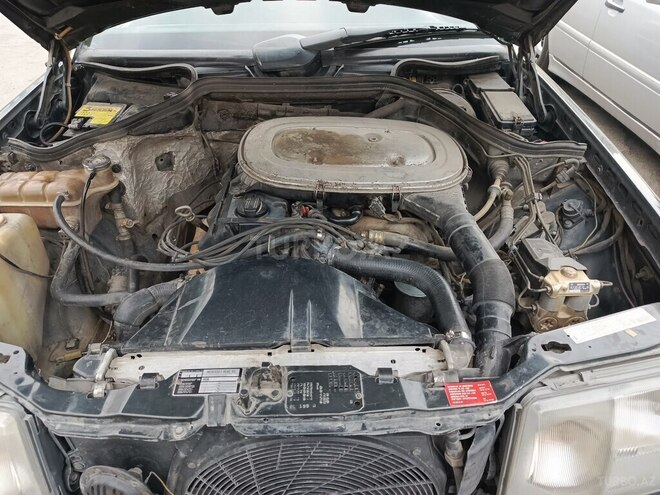 Mercedes E 230 1991, 380,000 km - 2.3 l - Bakı