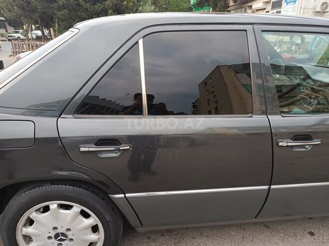 Mercedes E 230 1991, 380,000 km - 2.3 l - Bakı