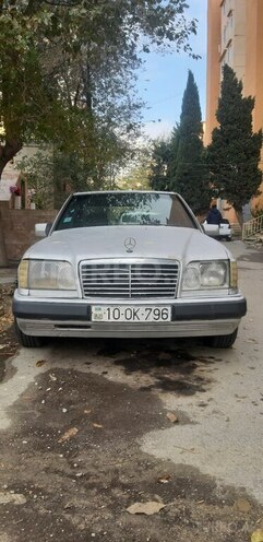 Mercedes E 250 1995, 384,000 km - 2.5 l - Bakı