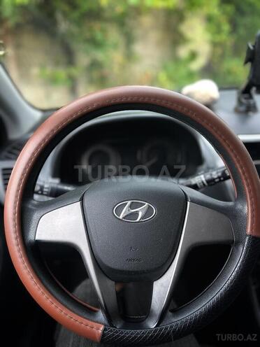 Hyundai Accent 2015, 218,000 km - 1.6 l - Bakı