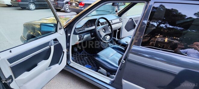Mercedes E 200 1993, 350,000 km - 2.0 l - Bakı