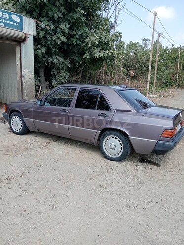 Mercedes 190 1991, 300,000 km - 1.8 л - Masallı