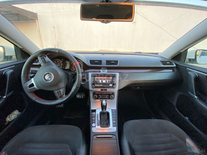 Volkswagen Passat 2011, 273,000 km - 1.8 l - Bakı
