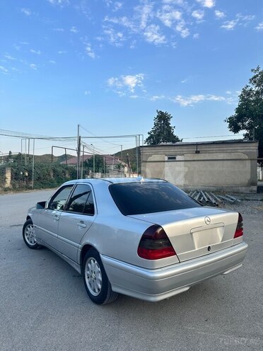 Mercedes C 230 1999, 370,258 km - 2.3 l - Quba