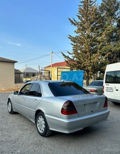 Mercedes C 230 1999, 370,258 km - 2.3 l - Quba