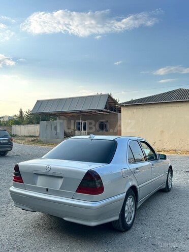 Mercedes C 230 1999, 370,258 km - 2.3 l - Quba