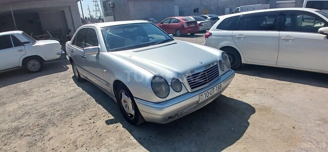 Mercedes E 230 1996, 234,123 km - 2.3 l - Sumqayıt