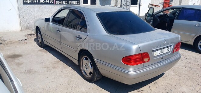 Mercedes E 230 1996, 234,123 km - 2.3 l - Sumqayıt