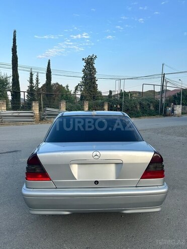 Mercedes C 230 1999, 370,258 km - 2.3 l - Quba