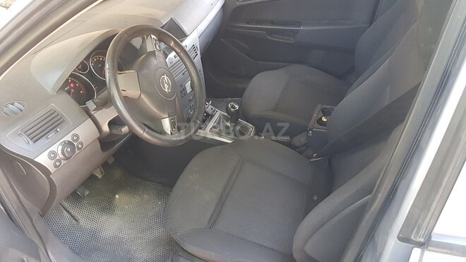 Opel Astra 2006, 350,000 km - 1.3 л - Şamaxı