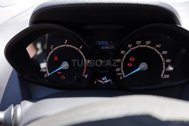Ford Courier 2015, 177,000 km - 1.5 l - Bakı