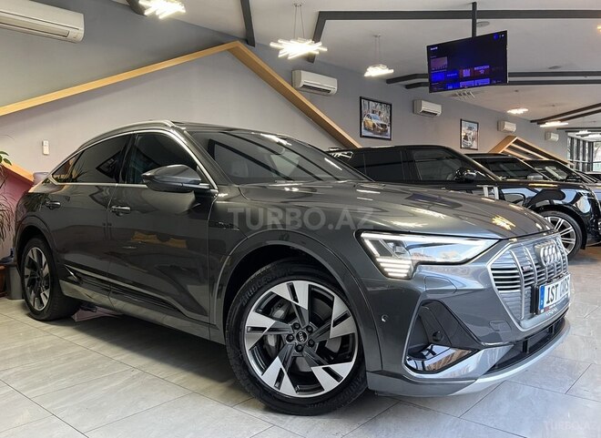 Audi Q8 e-tron 2021, 61,000 km - 0.0 l - Bakı
