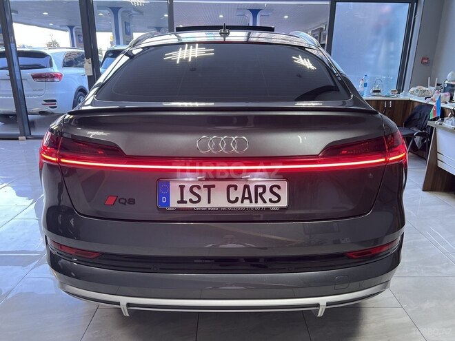 Audi Q8 e-tron 2021, 61,000 km - 0.0 l - Bakı
