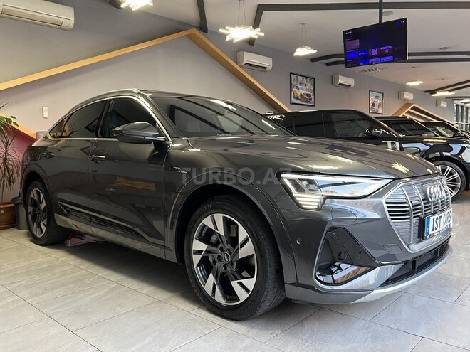 Audi Q8 e-tron 2021, 61,000 km - 0.0 l - Bakı