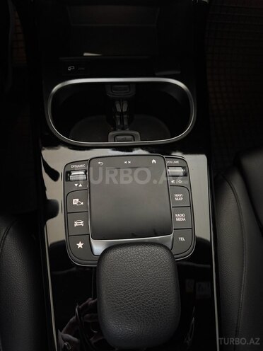 Mercedes A 250 e-17