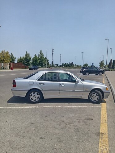 Mercedes C 200 1999, 452,000 km - 2.0 l - Bakı