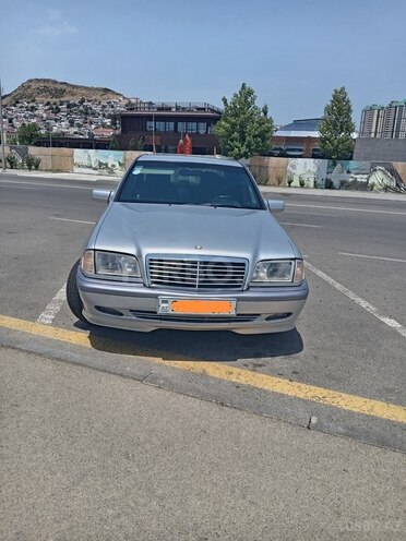 Mercedes C 200 1999, 452,000 km - 2.0 l - Bakı
