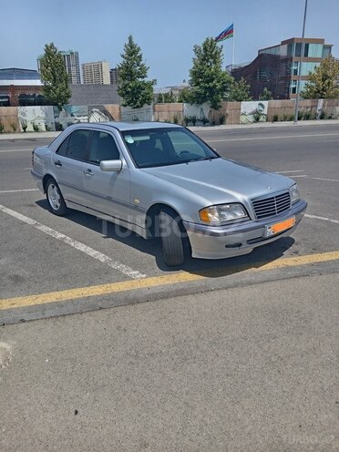 Mercedes C 200 1999, 452,000 km - 2.0 l - Bakı