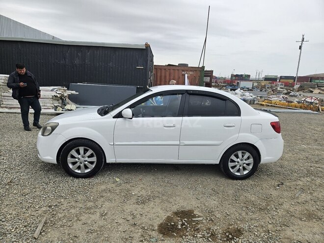 Kia Rio 2010, 334,800 km - 1.4 l - Bakı