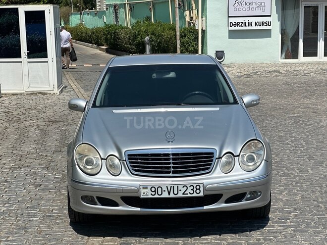 Mercedes E 240 2003, 299,835 km - 2.6 л - Bakı