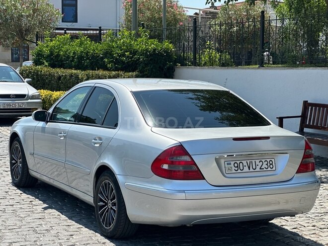 Mercedes E 240 2003, 299,835 km - 2.6 л - Bakı