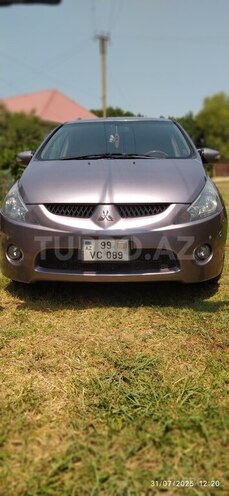 Mitsubishi Grandis 2003, 320,000 km - 2.4 l - Astara
