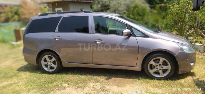Mitsubishi Grandis 2003, 320,000 km - 2.4 l - Astara
