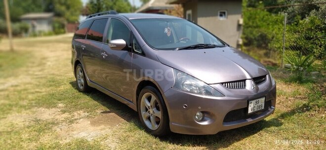 Mitsubishi Grandis 2003, 320,000 km - 2.4 l - Astara