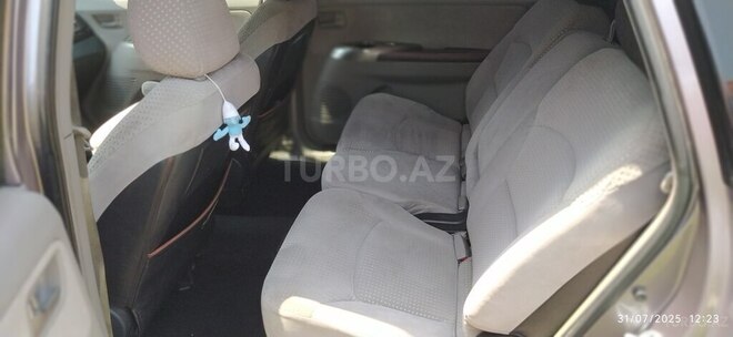 Mitsubishi Grandis 2003, 320,000 km - 2.4 l - Astara