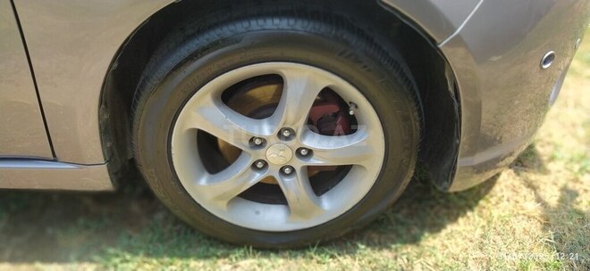 Mitsubishi Grandis 2003, 320,000 km - 2.4 l - Astara