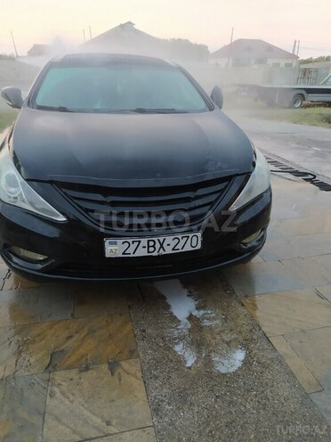 Hyundai Sonata 2010, 300,000 km - 2.4 l - Xudat