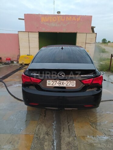 Hyundai Sonata 2010, 300,000 km - 2.4 l - Xudat
