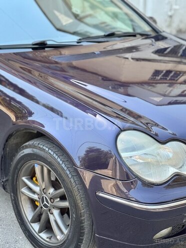 Mercedes C 240 2001, 243,688 km - 2.6 l - Sumqayıt