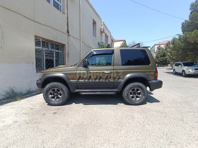 Mitsubishi Pajero 1995, 325,000 km - 2.8 l - Bakı