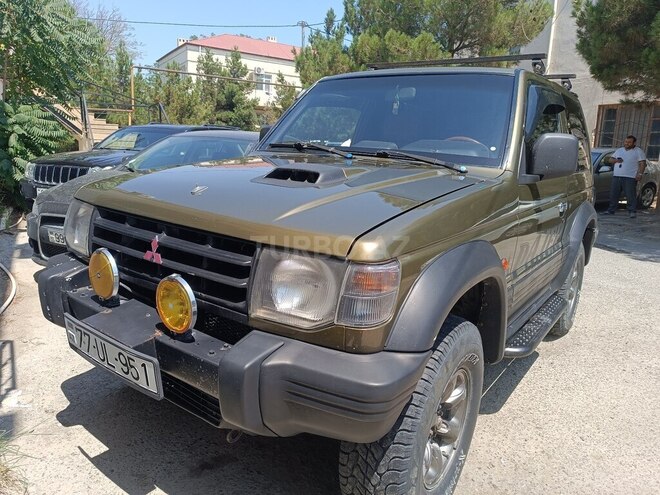 Mitsubishi Pajero 1995, 325,000 km - 2.8 l - Bakı