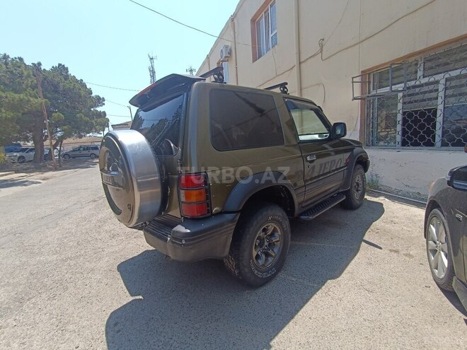 Mitsubishi Pajero 1995, 325,000 km - 2.8 l - Bakı