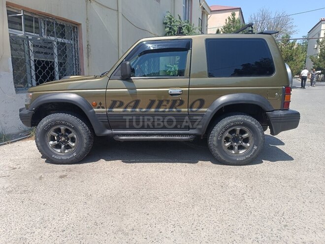 Mitsubishi Pajero 1995, 325,000 km - 2.8 l - Bakı