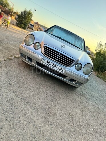 Mercedes E 220 d 2000, 560,000 km - 2.2 l - Bakı