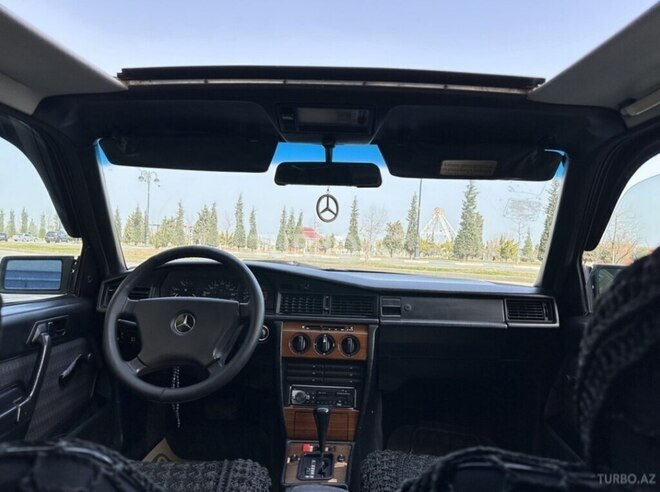 Mercedes 190 1992, 429,000 km - 2.0 л - Bakı