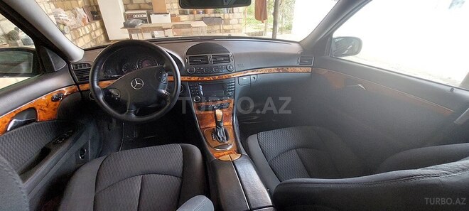 Mercedes E 270 2003, 355,310 km - 2.7 l - Quba