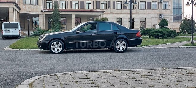 Mercedes E 270 2003, 355,310 km - 2.7 l - Quba